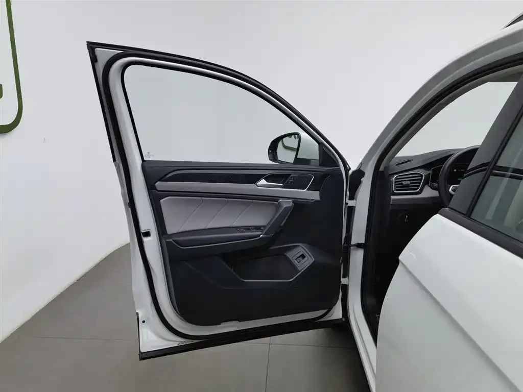 Volkswagen Tayron 2023 из CN, фото 4