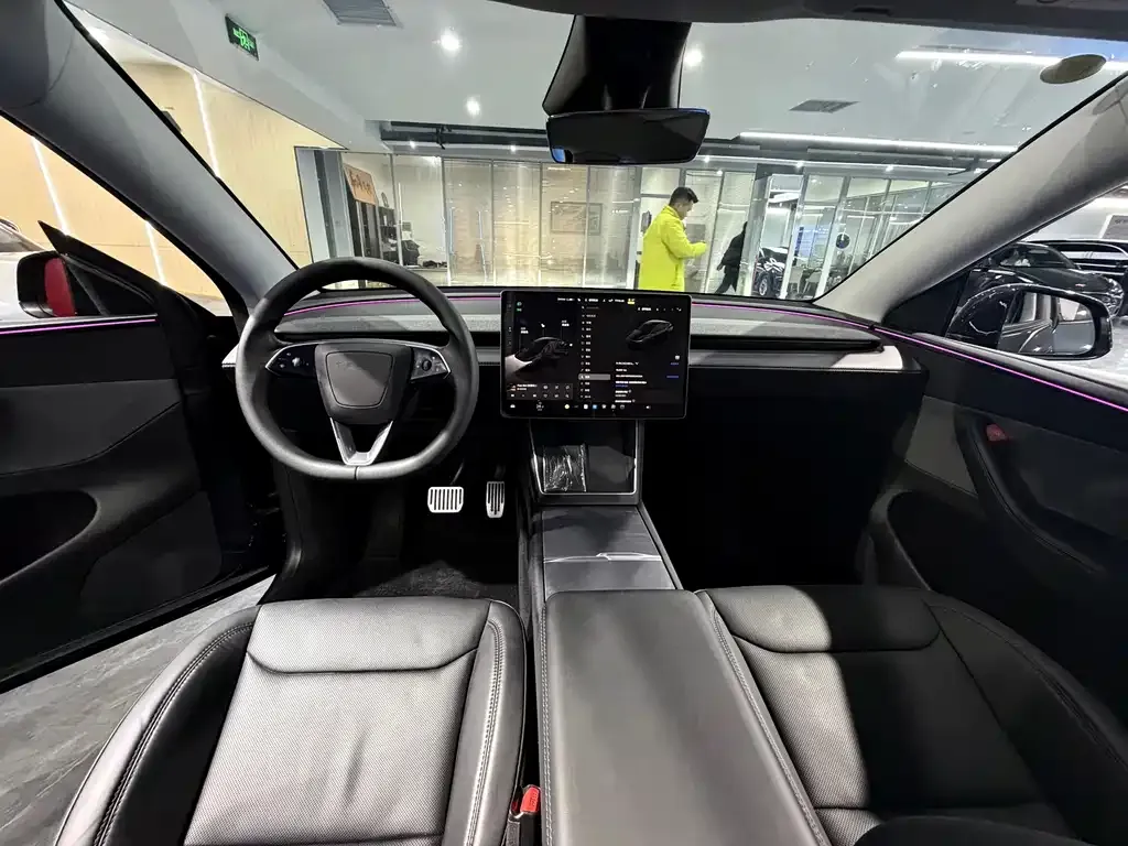 Tesla Model Y 2025 из CN, фото 4
