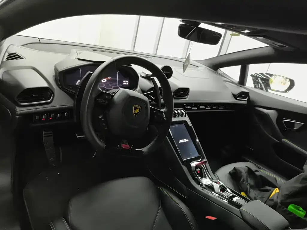 Lamborghini Huracan 2021 из CN, фото 2