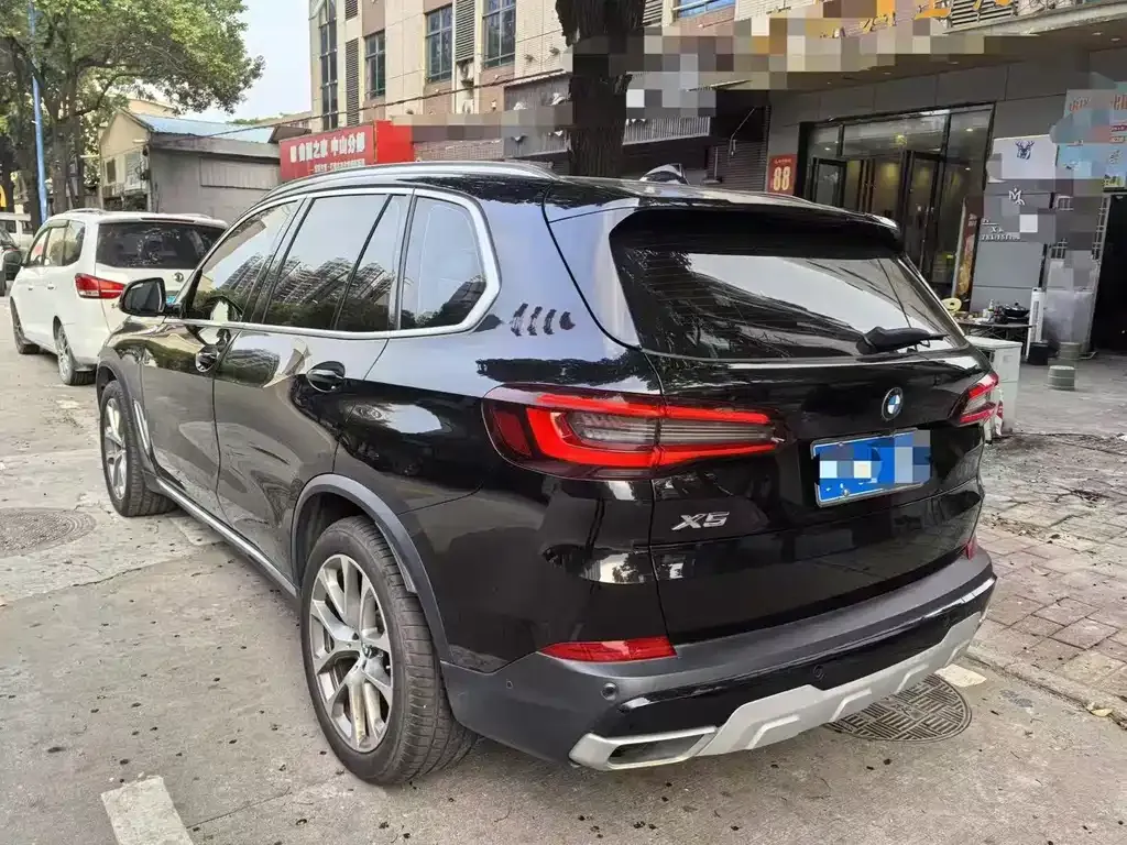 BMW X5 (Import) — фото 4