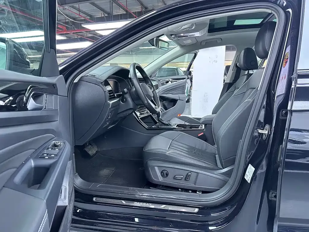 Volkswagen Passat 2022 из CN, фото 8