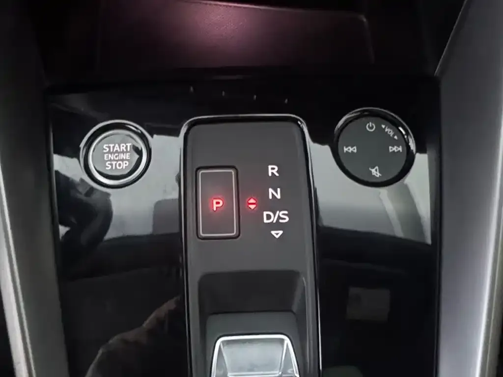 Audi A3 2022 из CN, фото 2