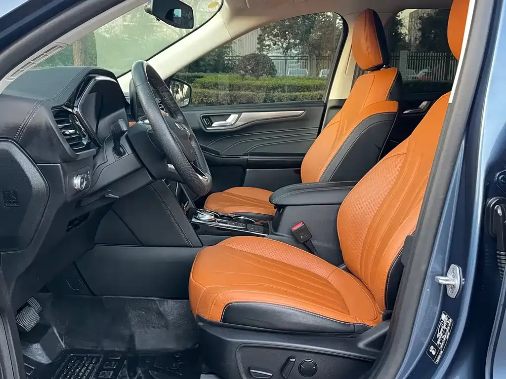 Ford Escape 2023 из CN, фото 10