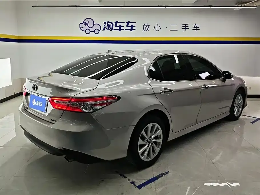 Toyota Camry 2021 из CN, фото 3