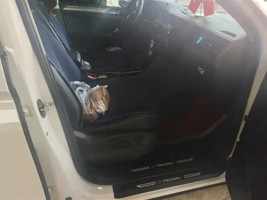 Volkswagen Tiguan L 2021 из CN, фото 10