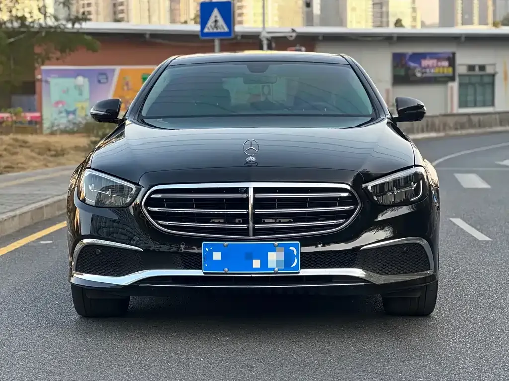 Mercedes-Benz E-Class 2023 из CN, фото 4