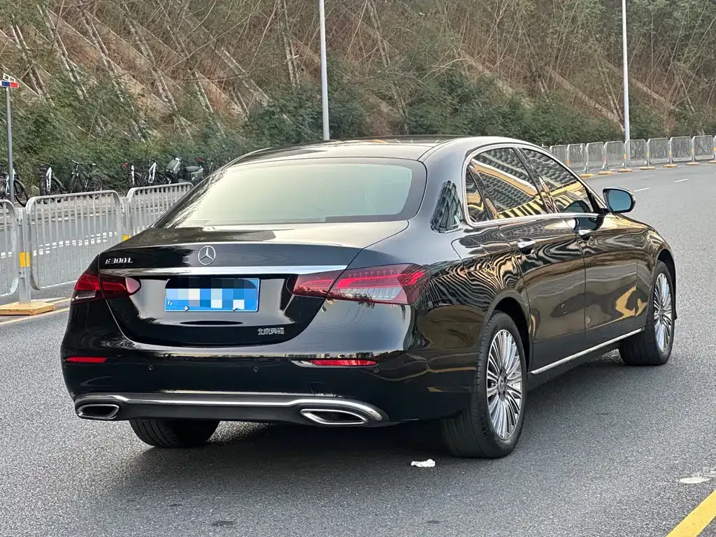 Mercedes-Benz E-Class 2023 из CN, фото 7