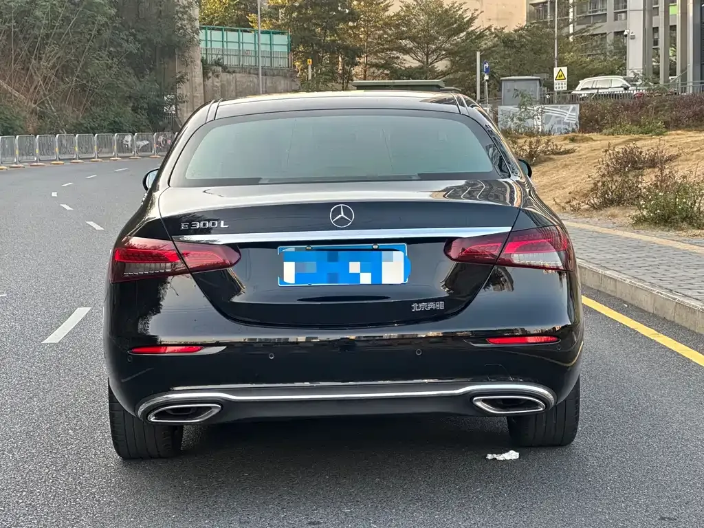 Mercedes-Benz E-Class 2023 из CN, фото 5