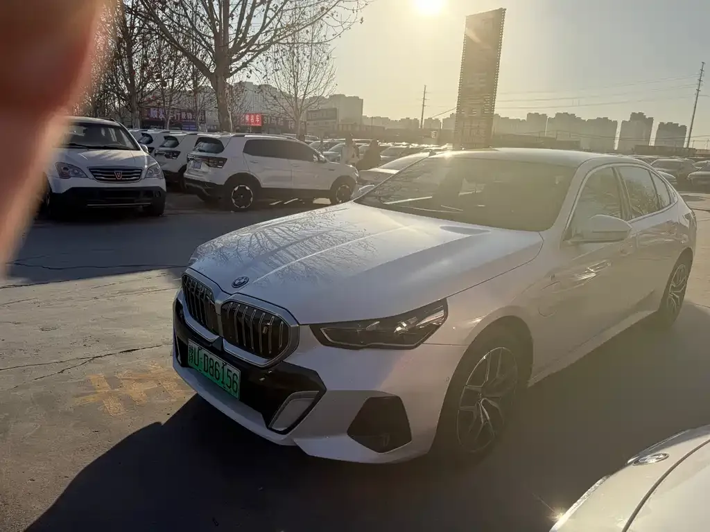 BMW i5 2026 из CN, фото 8