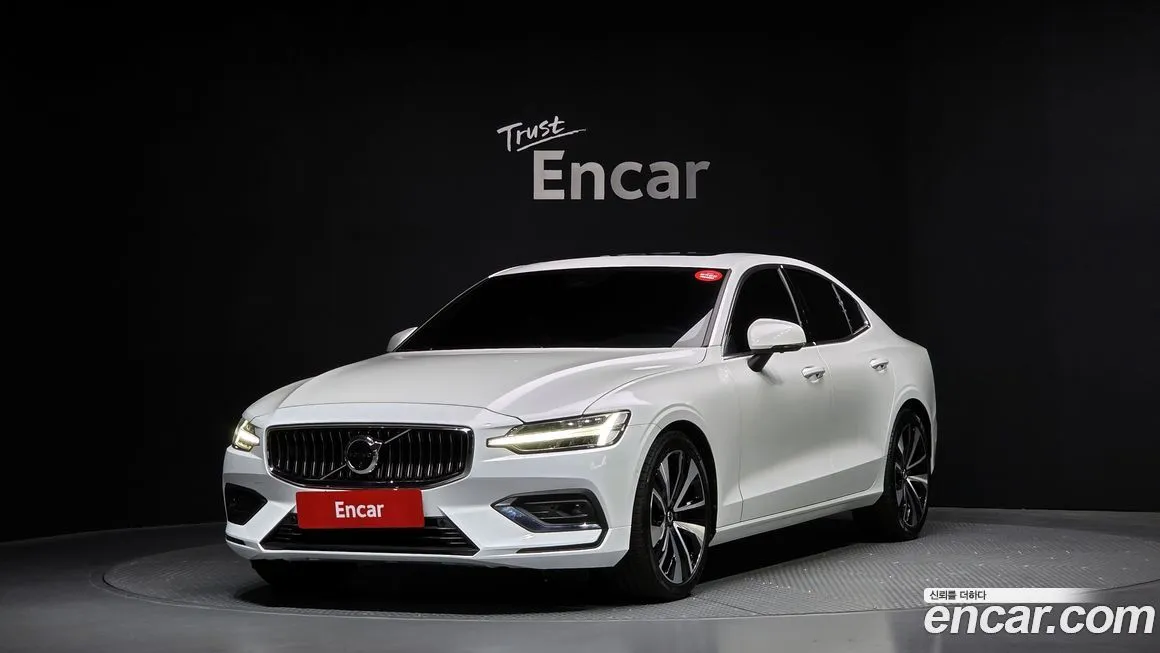 Volvo S60 2024 из KR, фото 1