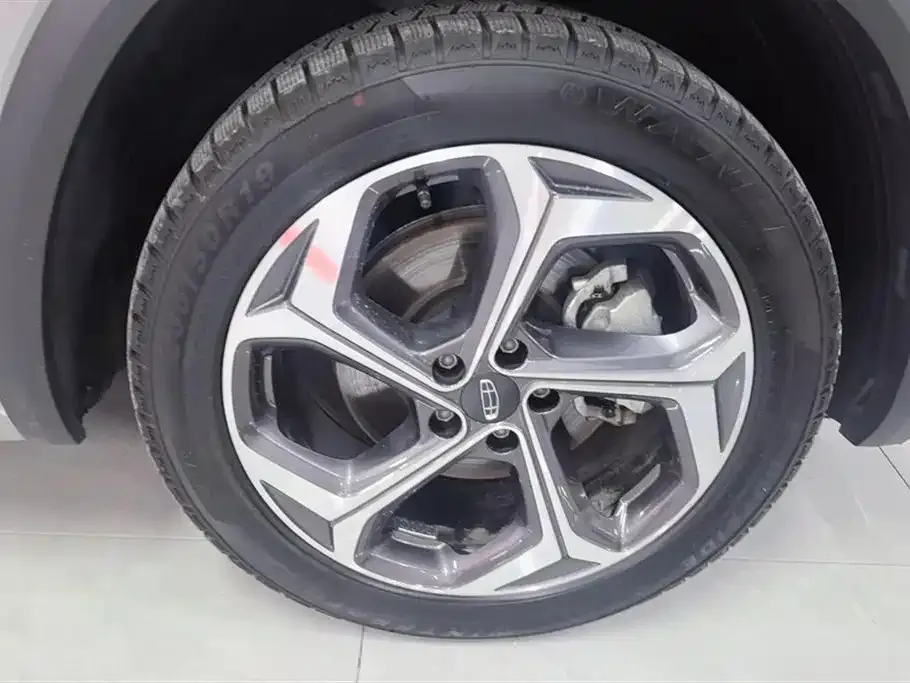 Geely Xingyue L 2023 из CN, фото 3