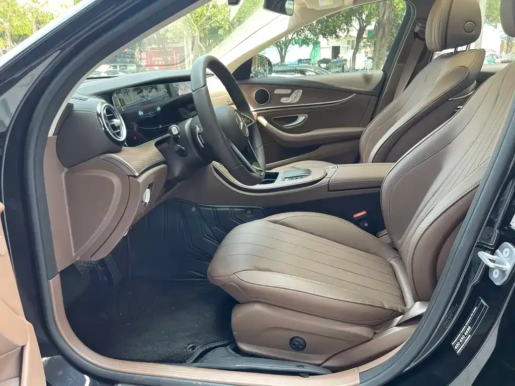 Mercedes-Benz E-Class 2023 из CN, фото 3