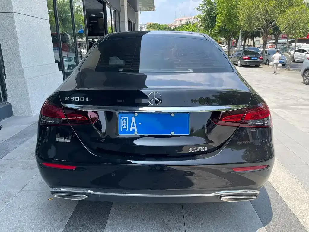 Mercedes-Benz E-Class 2023 из CN, фото 7