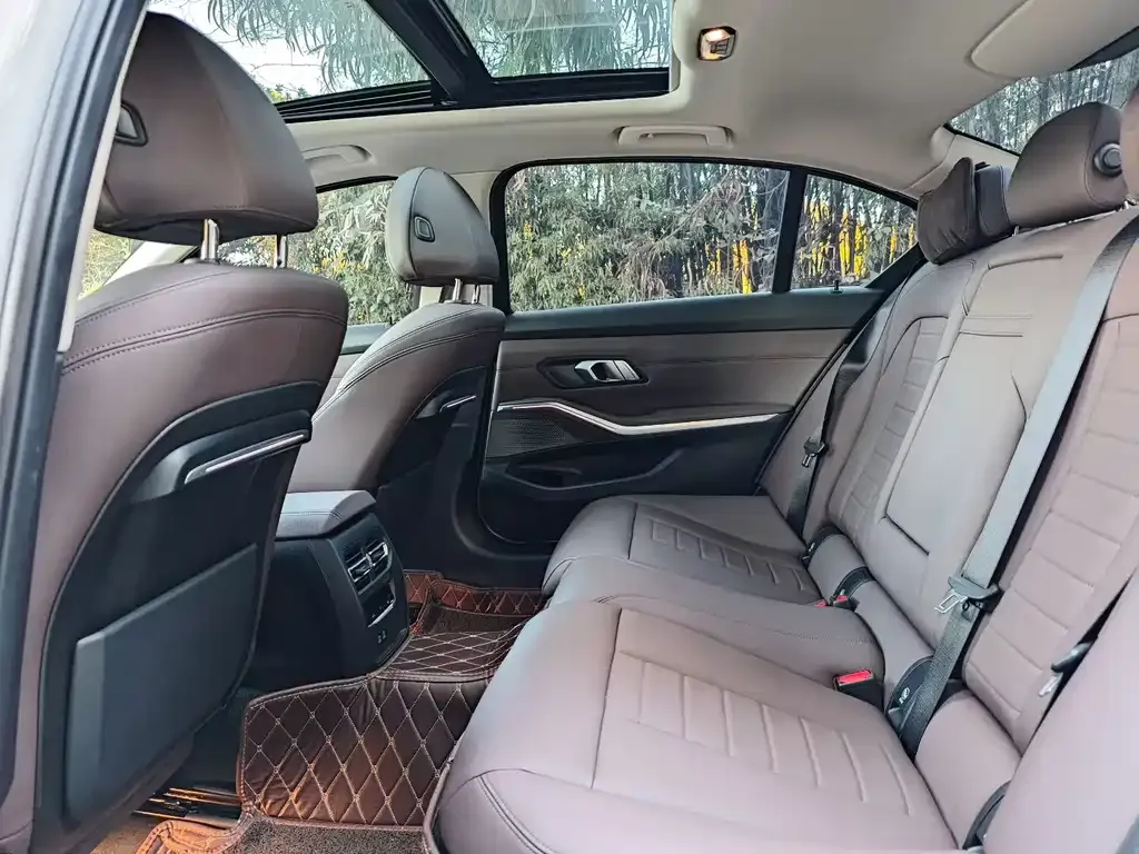 BMW 3 Series 2021 из CN, фото 5