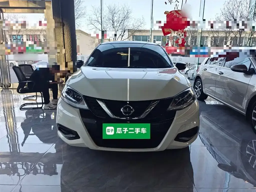 Nissan Tiida 2023 из CN, фото 3