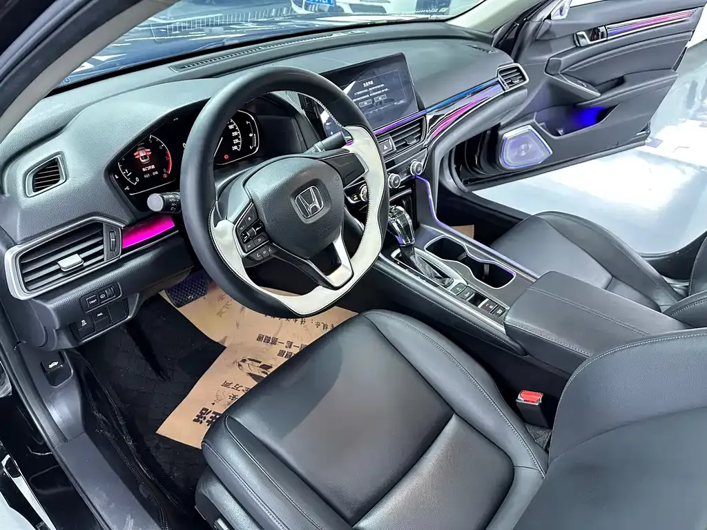 Honda Accord — фото 5