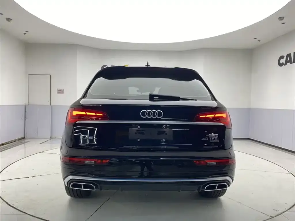 Audi Q5L — фото 3