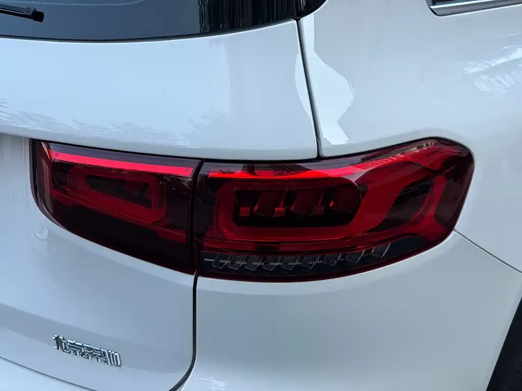Mercedes-Benz GLB 2023 из CN, фото 2