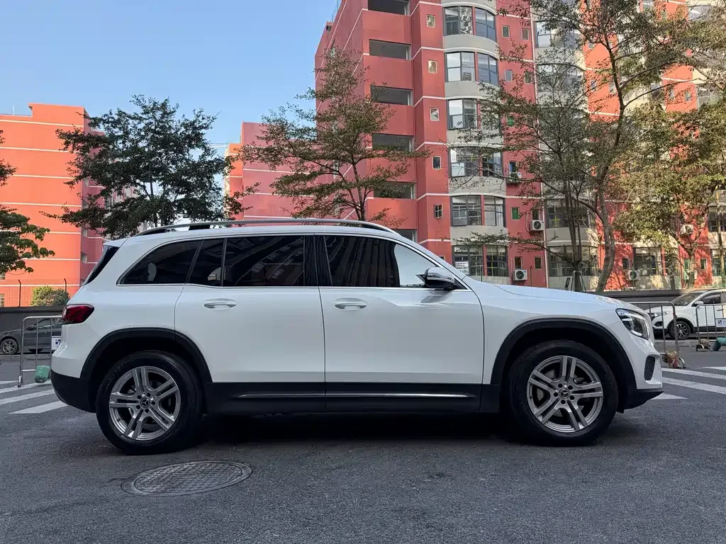 Mercedes-Benz GLB 2023 из CN, фото 8