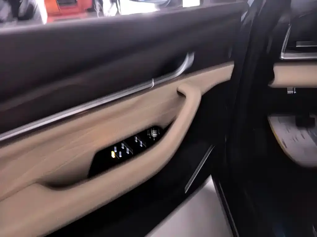 Geely Xingyue L 2025 из CN, фото 2