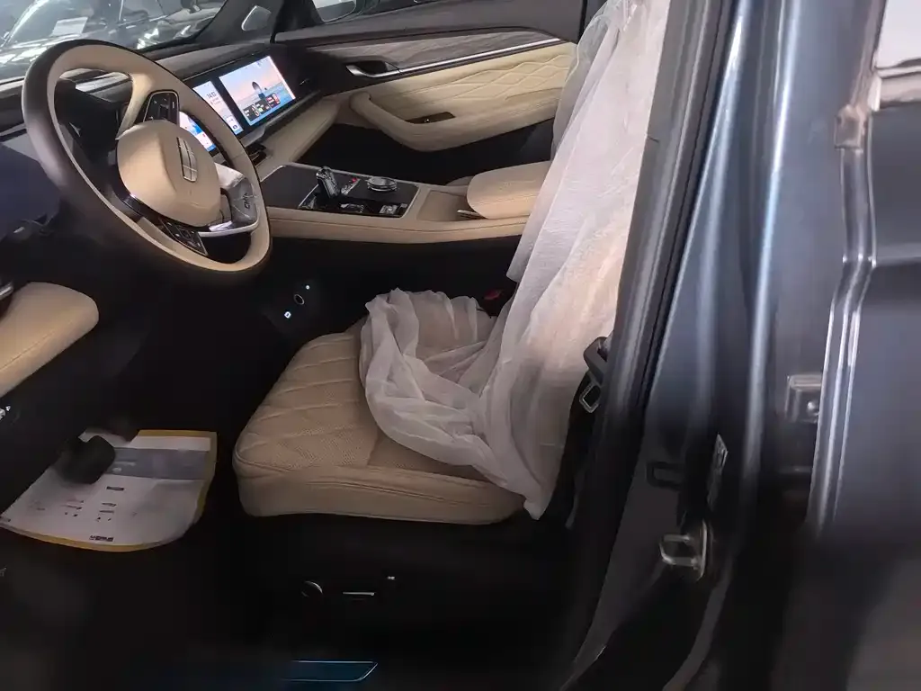 Geely Xingyue L 2025 из CN, фото 4