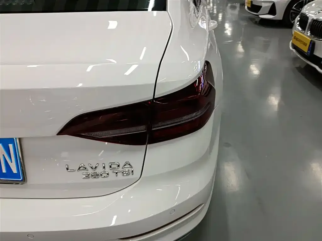 Volkswagen Lavida 2022 из CN, фото 2