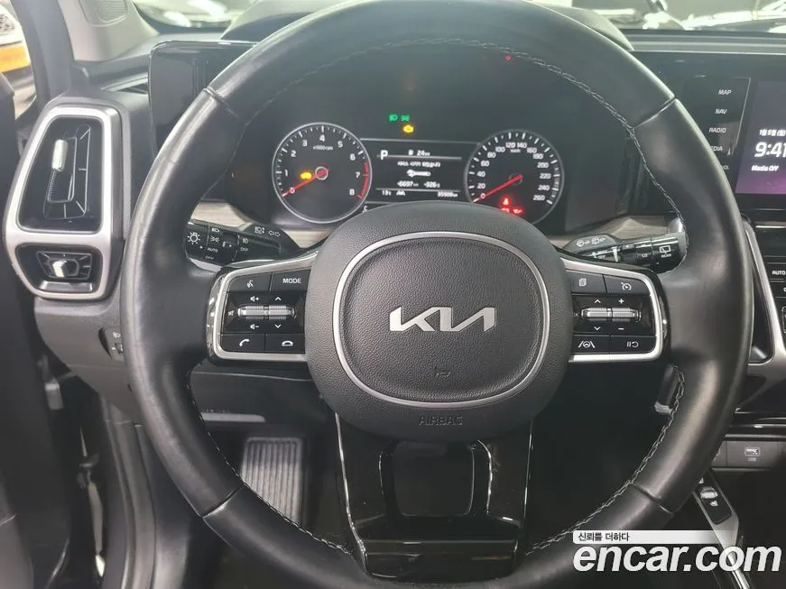 Kia Sorento — фото 10