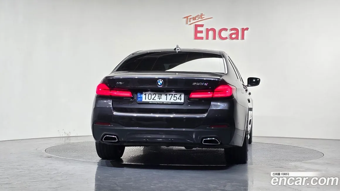 BMW 5-Series 2023 из KR, фото 3