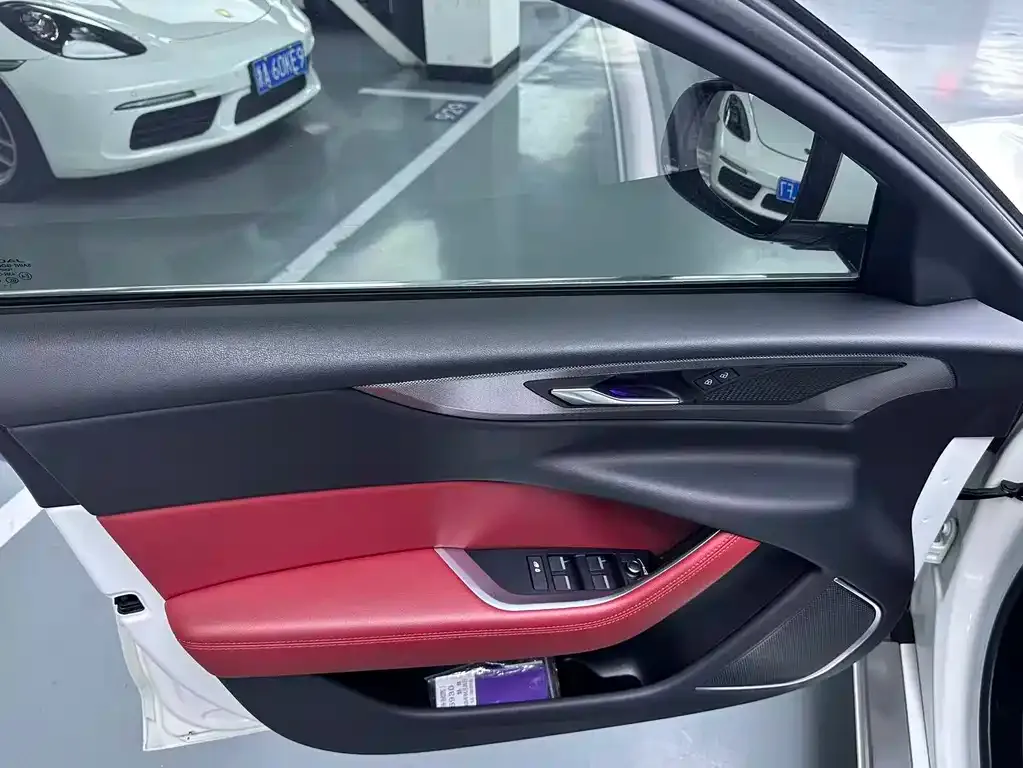 Jaguar XEL 2022 из CN, фото 9