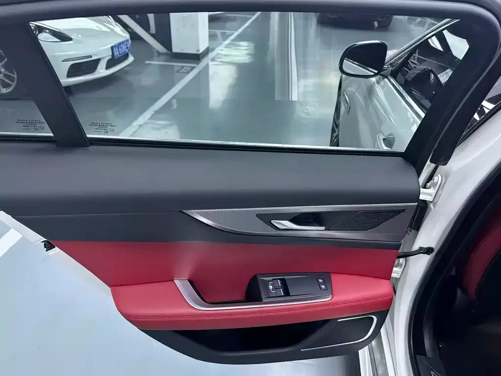 Jaguar XEL 2022 из CN, фото 3