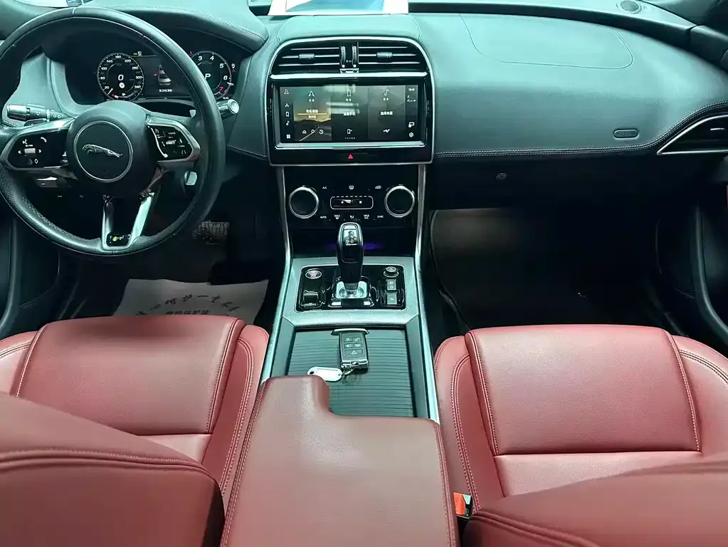 Jaguar XEL 2022 из CN, фото 6