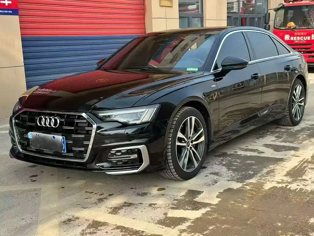Audi A6L 2023 из CN, фото 1