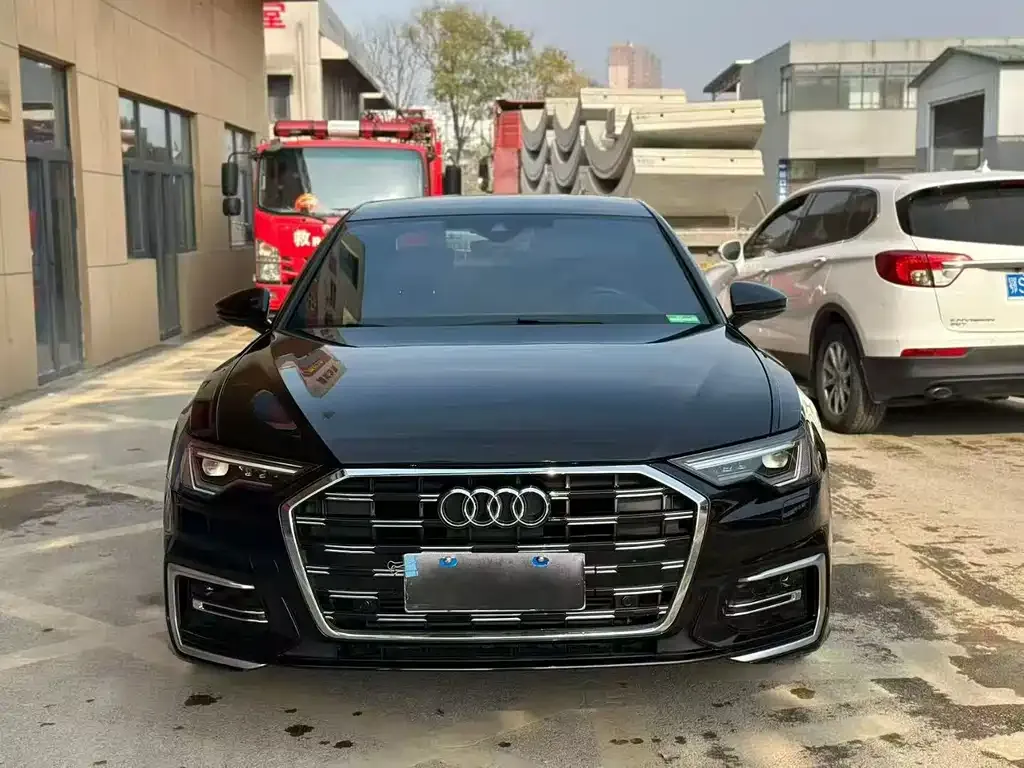 Audi A6L 2023 из CN, фото 4