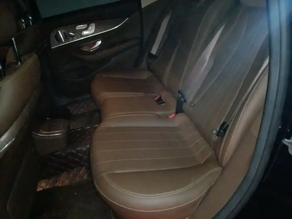 Mercedes-Benz E-Class 2023 из CN, фото 6