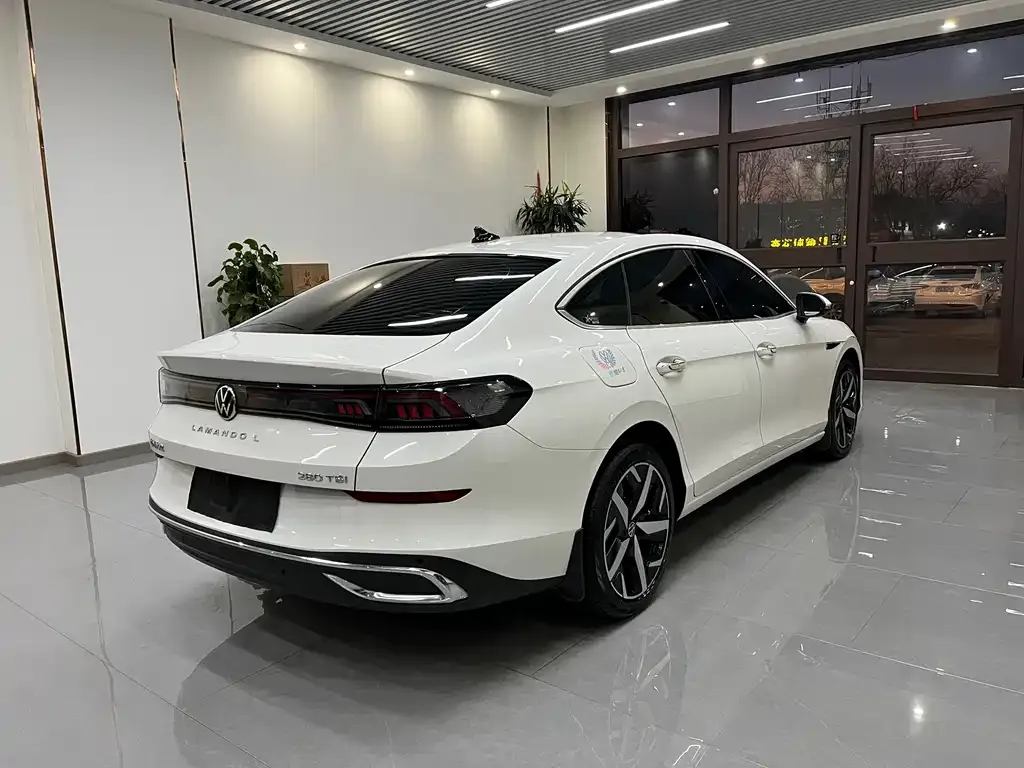 Volkswagen Lamando 2023 из CN, фото 8