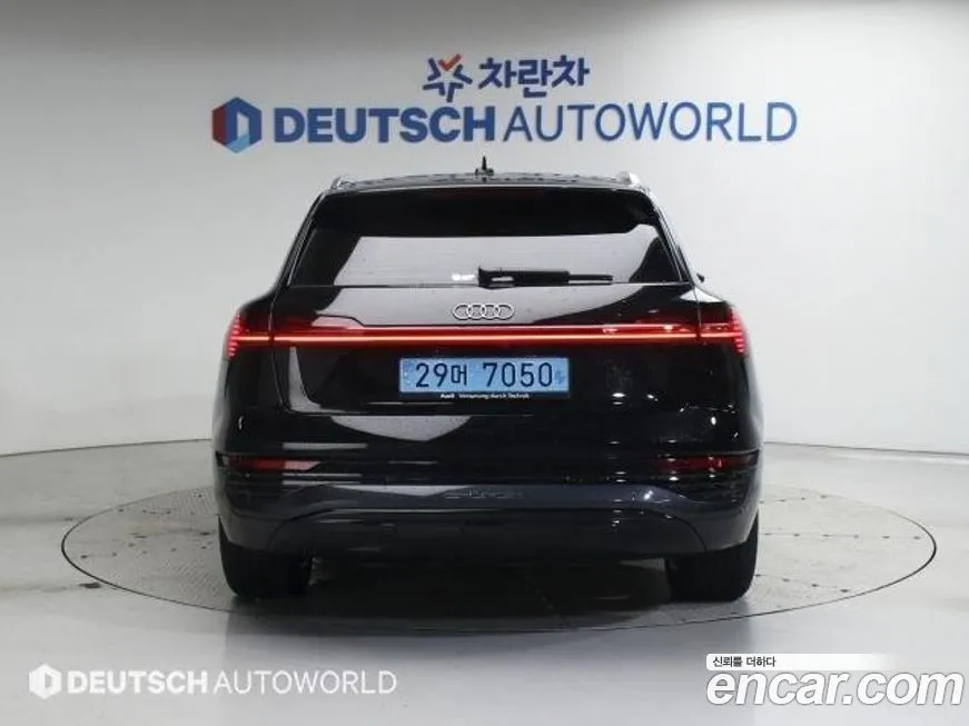 Audi Q8 e-tron 2024 из KR, фото 5