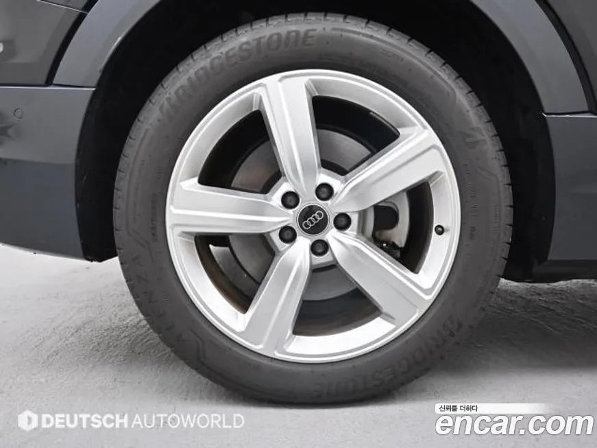 Audi Q8 e-tron 2024 из KR, фото 3