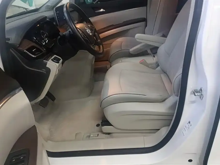 Buick GL8 2022 из CN, фото 4