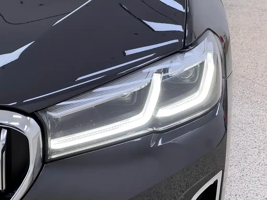 BMW 5 Series 2021 из CN, фото 7