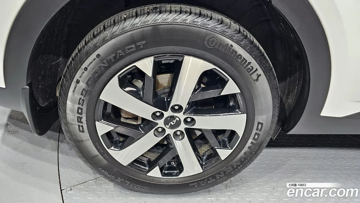 Kia Sorento — фото 3