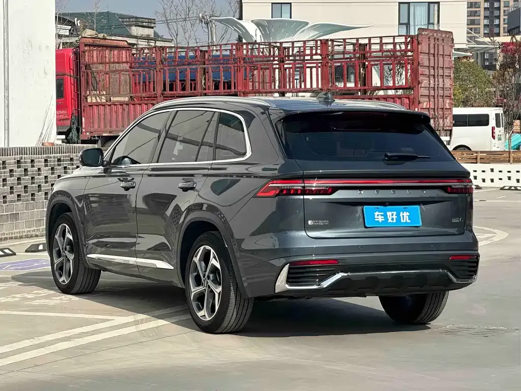Geely Xingyue L — фото 4