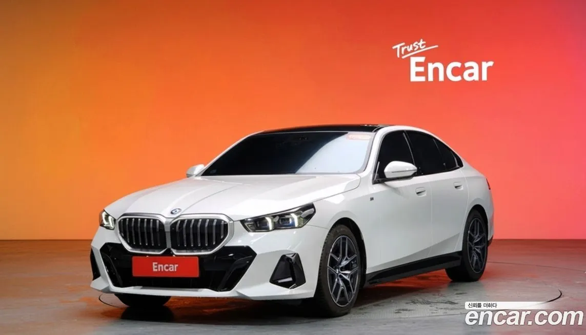 BMW 5-Series 2024 из KR, фото 1