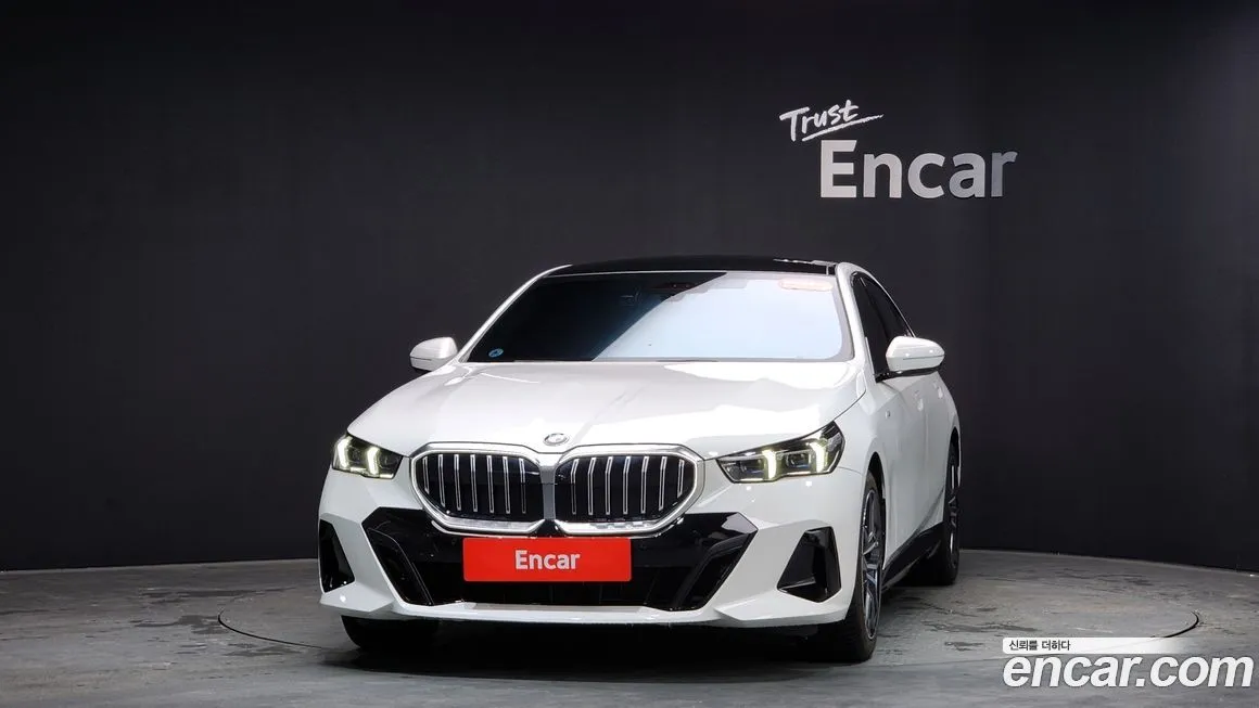 BMW 5-Series 2024 из KR, фото 3