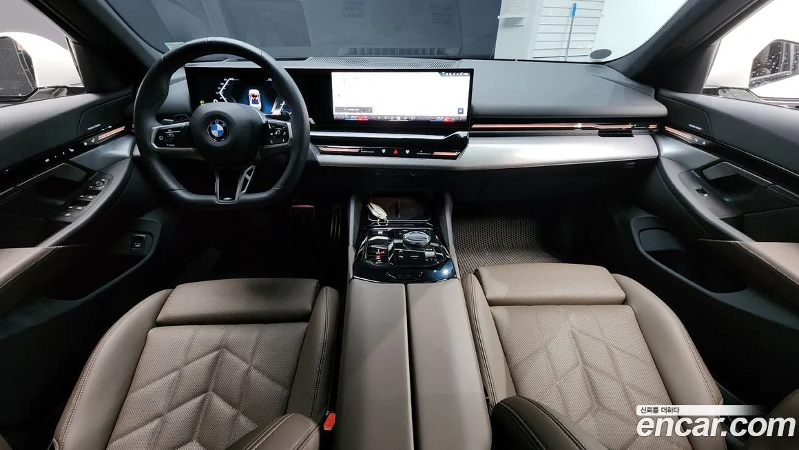 BMW 5-Series 2024 из KR, фото 10