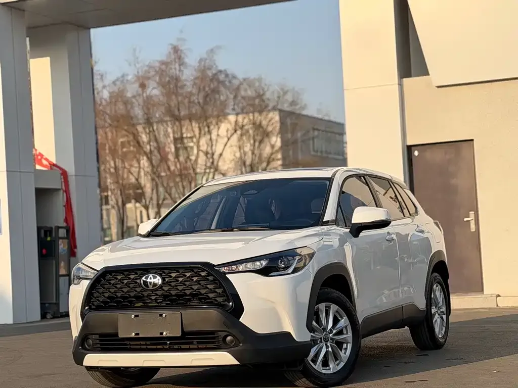 Toyota Corolla Cross 2023 из CN, фото 1