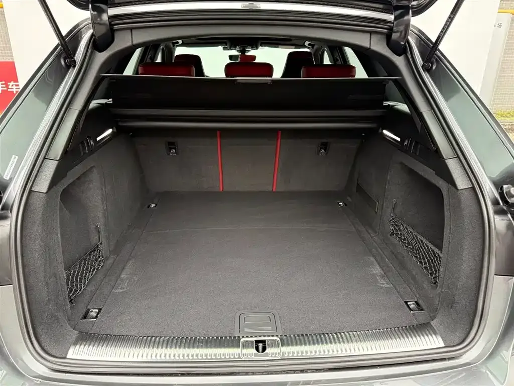 Audi S4 2023 из CN, фото 8