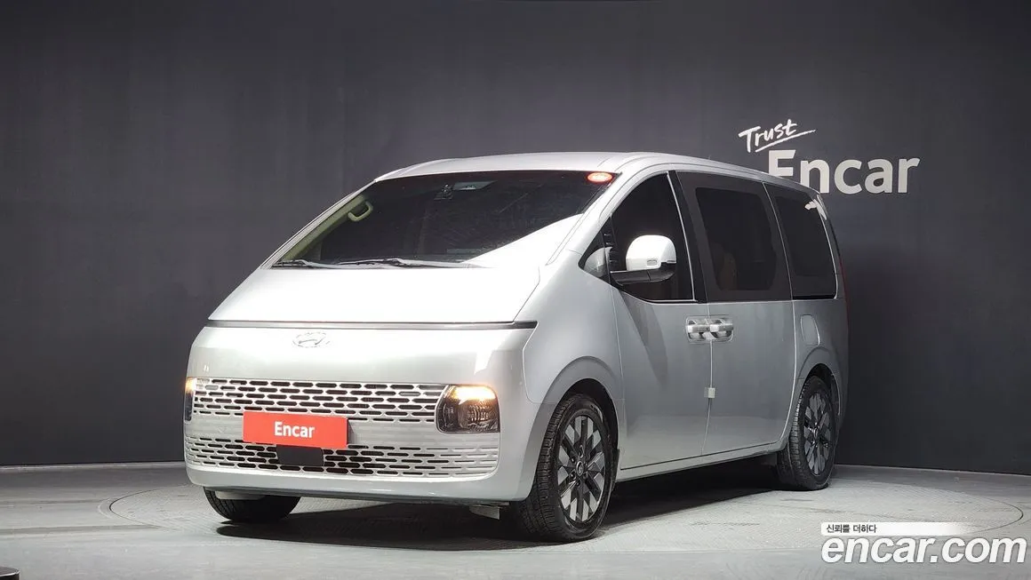 Hyundai Staria 2023 из KR, фото 1