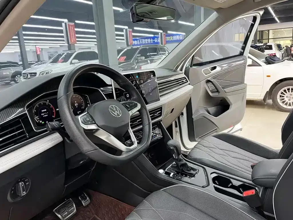 Volkswagen Tiguan L 2024 из CN, фото 9