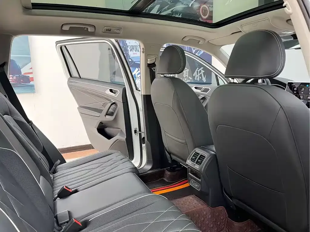 Volkswagen Tiguan L 2024 из CN, фото 5