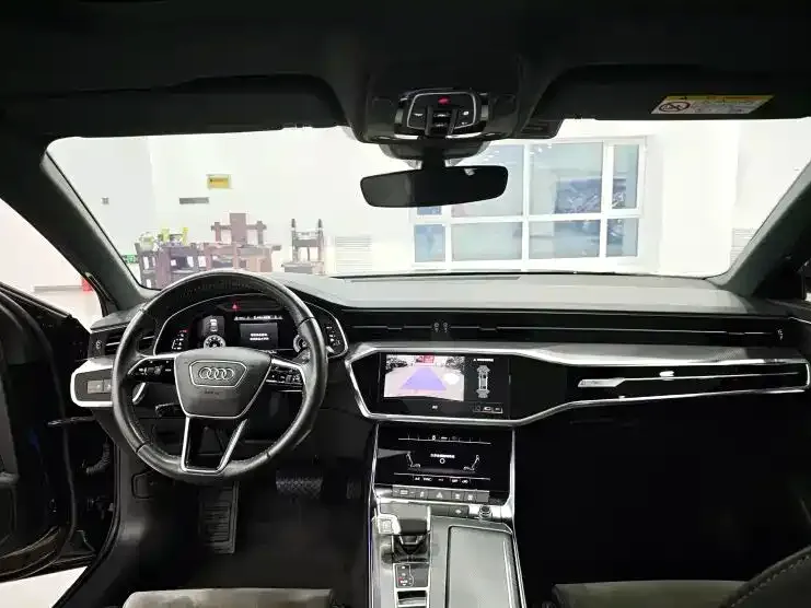 Audi A6L 2021 из CN, фото 9